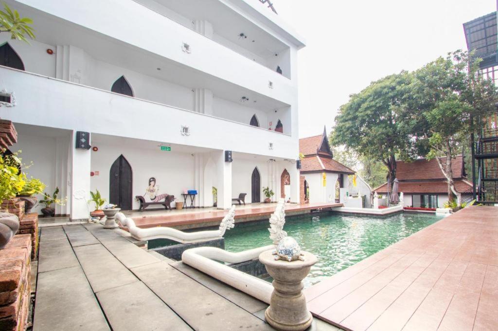 Gudi Boutique Resort Chiang Mai Bagian luar foto
