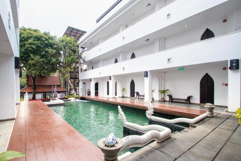 Gudi Boutique Resort Chiang Mai Bagian luar foto